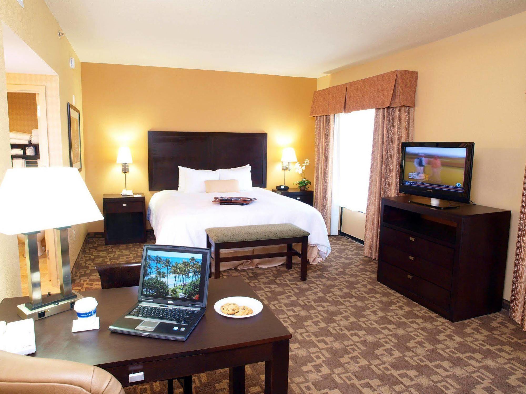 Hampton Inn & Suites-Knoxville/North I-75 Room photo