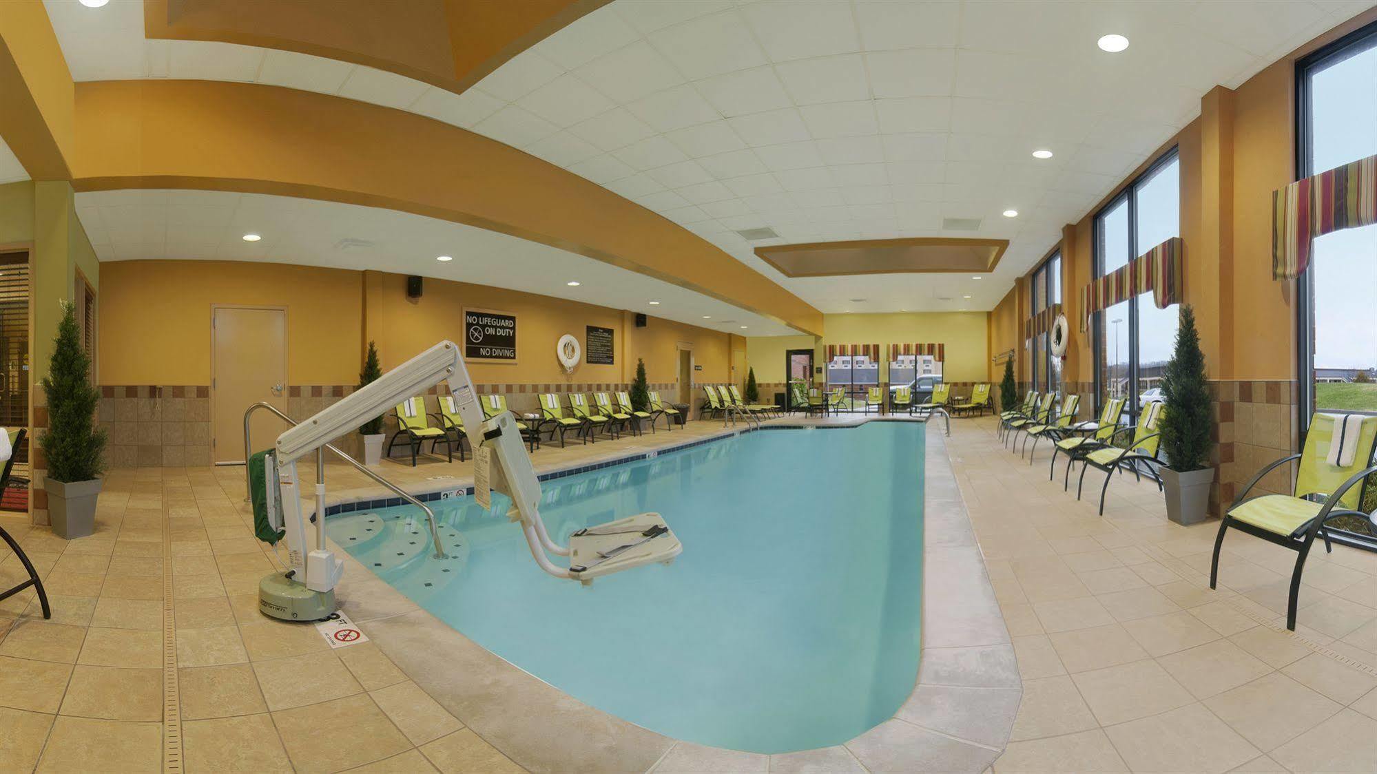 Hampton Inn & Suites-Knoxville/North I-75 Exterior photo
